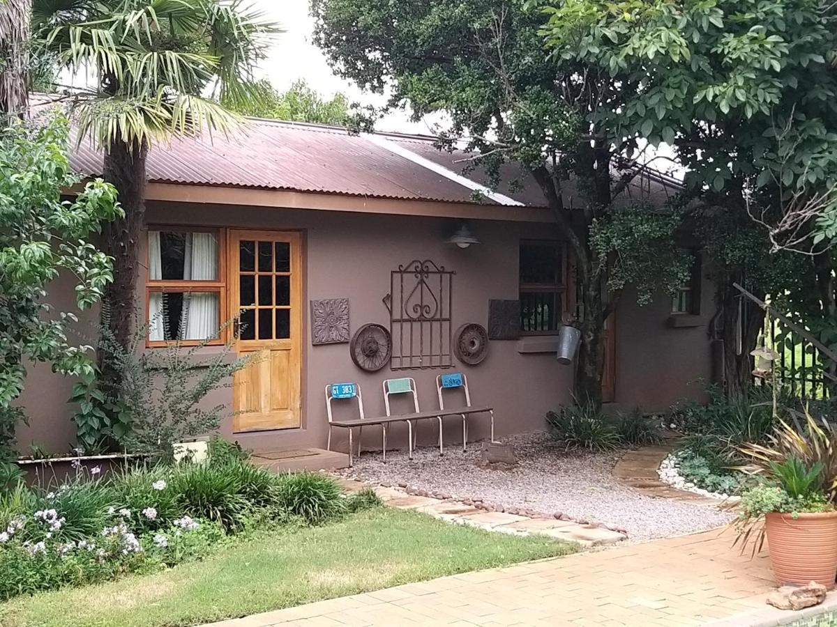 Kromdraai Guest Rooms Krugersdorp Eksteriør bilde